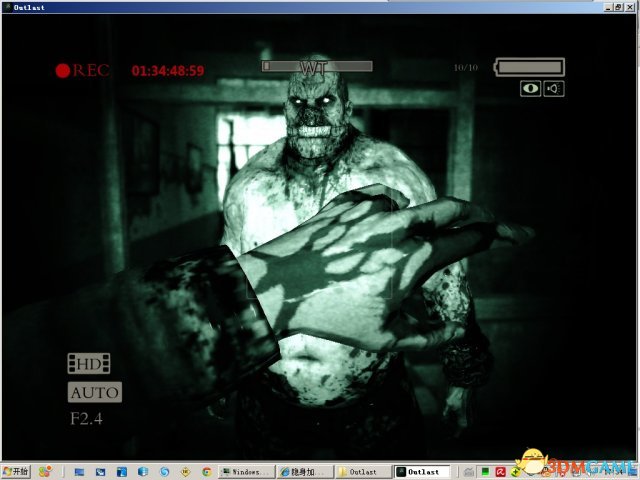 逃生Outlast 隐身加无敌修改秘籍